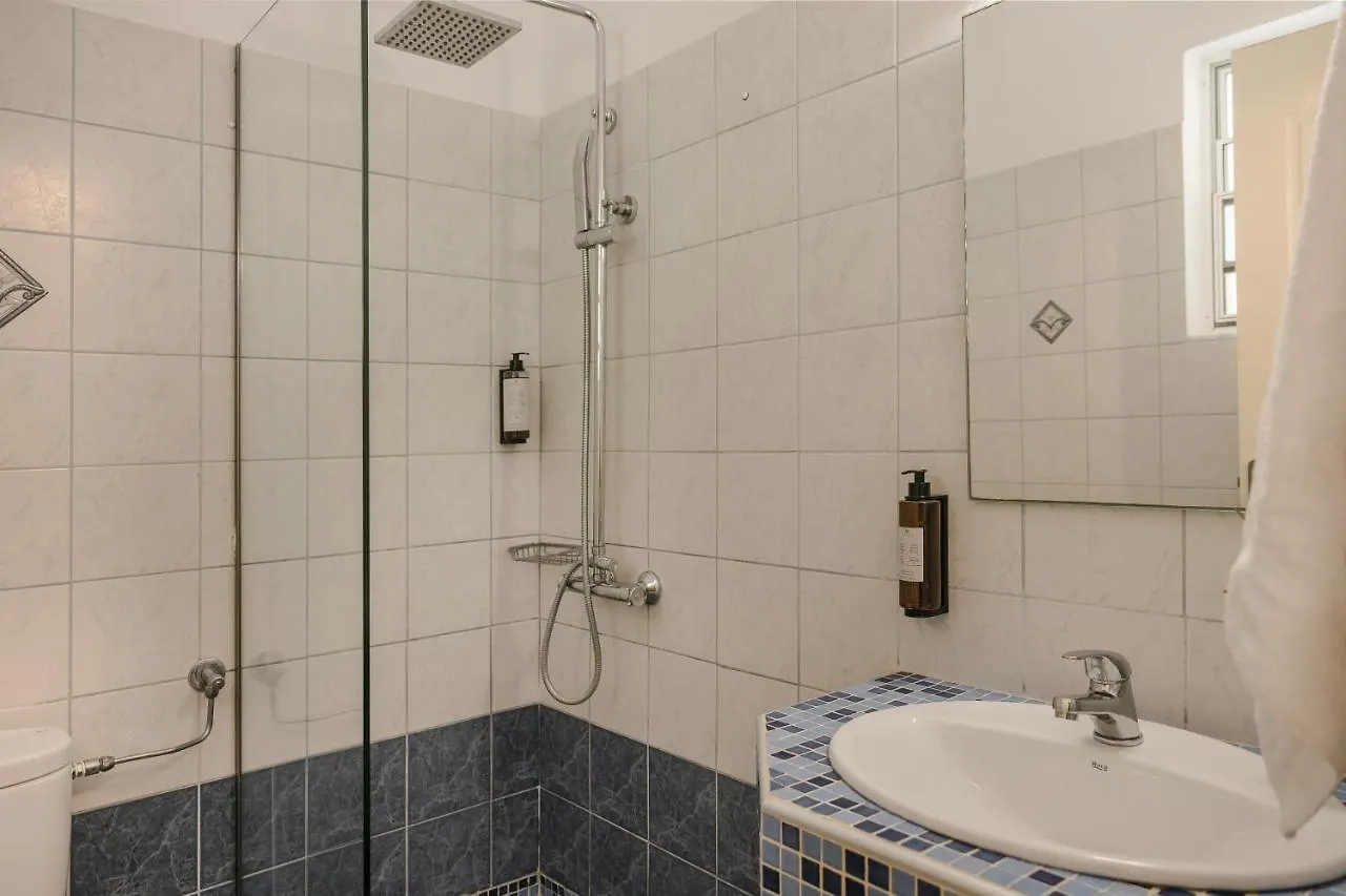 Theros Retreat Spartià Aparthotel