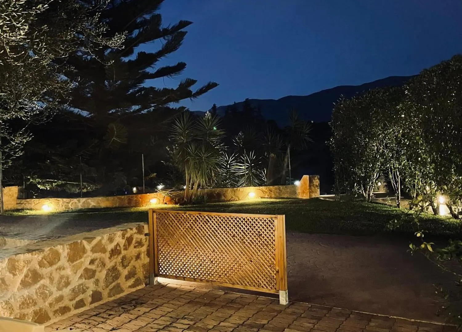 Lejlighedshotel Theros Retreat Spartià
